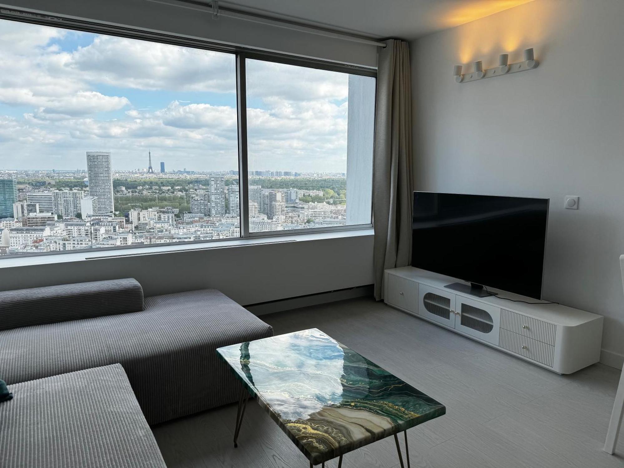 Paris Bleu Apartment *