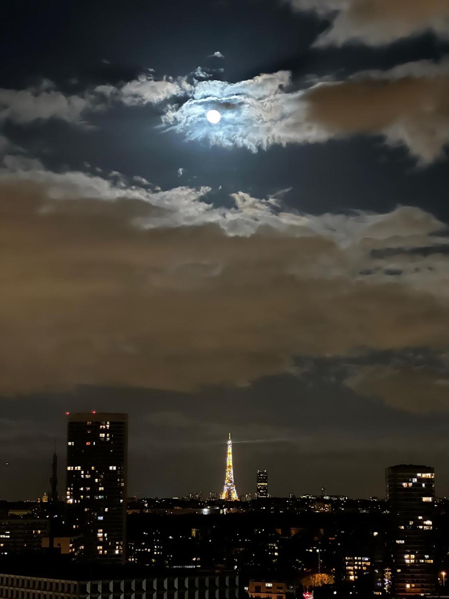 Paris Bleu Apartment
